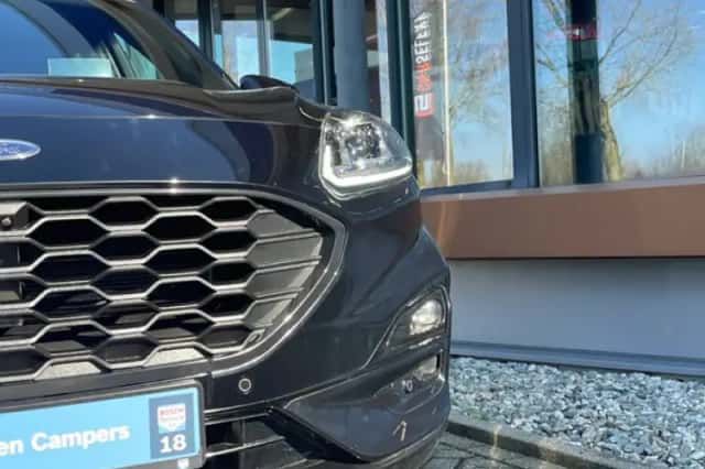 Ford Kuga (2022) thumbnail 5