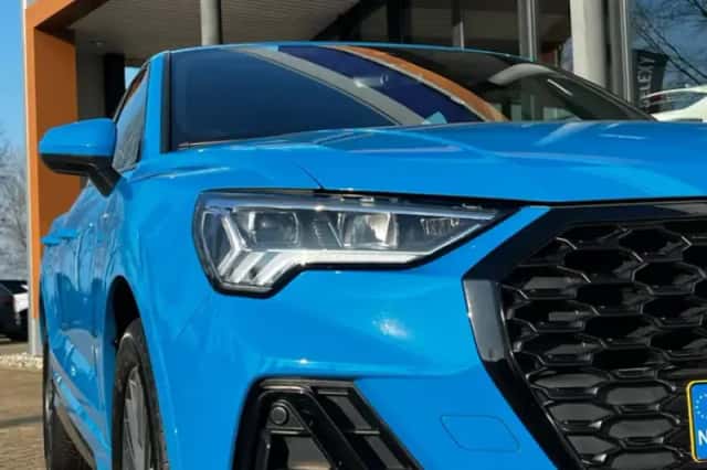 Audi Q3 (2021) thumbnail 6