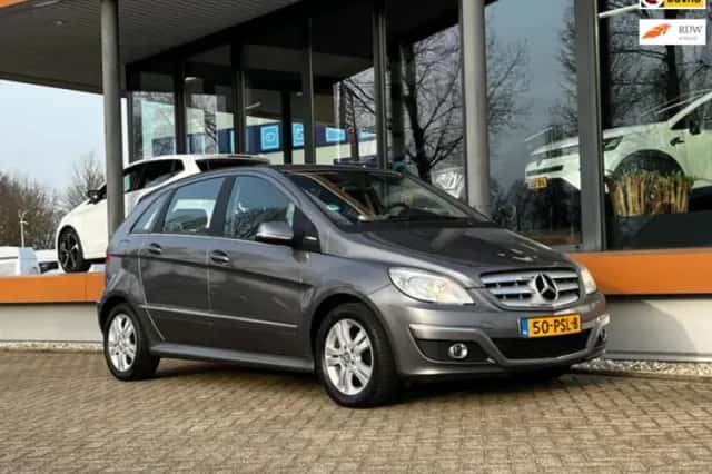 Mercedes-Benz B-Klasse (2011) thumbnail 1