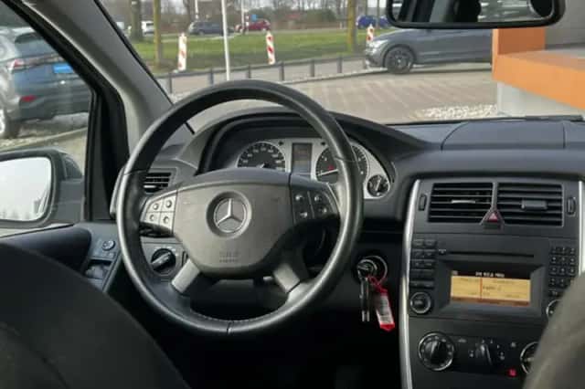 Mercedes-Benz B-Klasse (2011) thumbnail 4