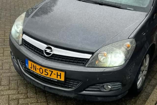 Opel Astra (2009) thumbnail 5