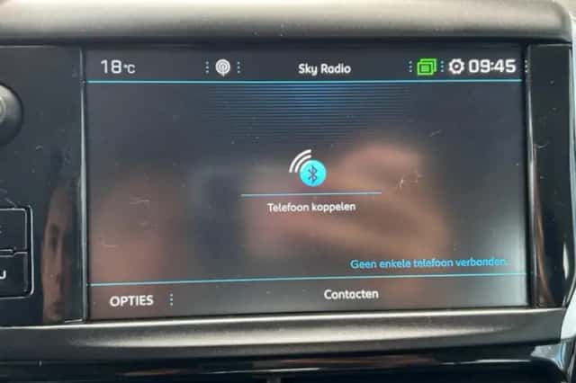 Peugeot 2008 (2008) thumbnail 5
