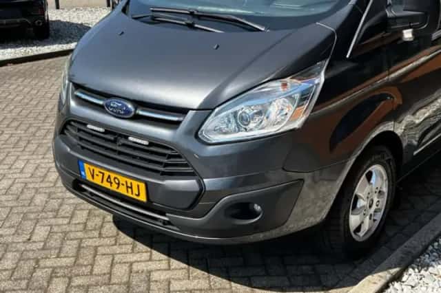 Ford Transit (2017) thumbnail 3