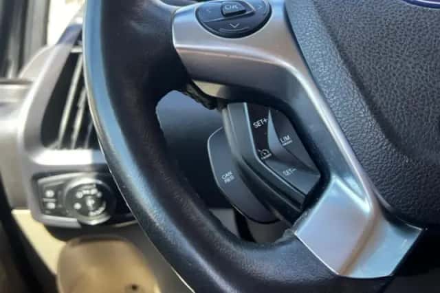 Ford Transit (2017) thumbnail 5