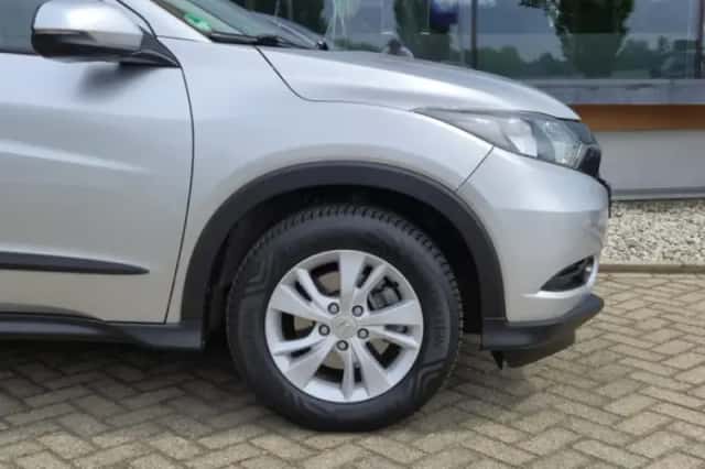 Honda HR-V (2016) thumbnail 5