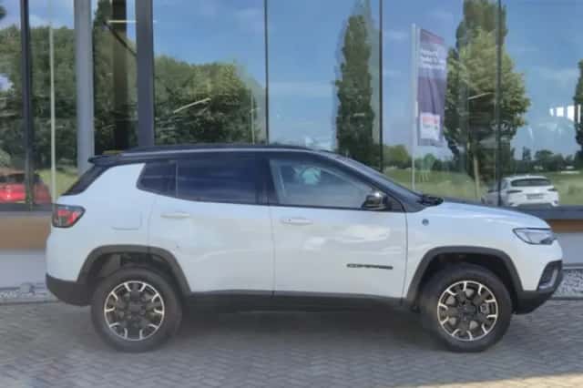 Jeep Compass (2024) thumbnail 6