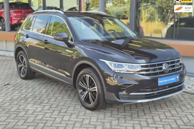 Volkswagen Tiguan (2023) thumbnail 1