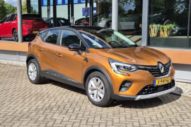 Renault Captur (2020) thumbnail 1