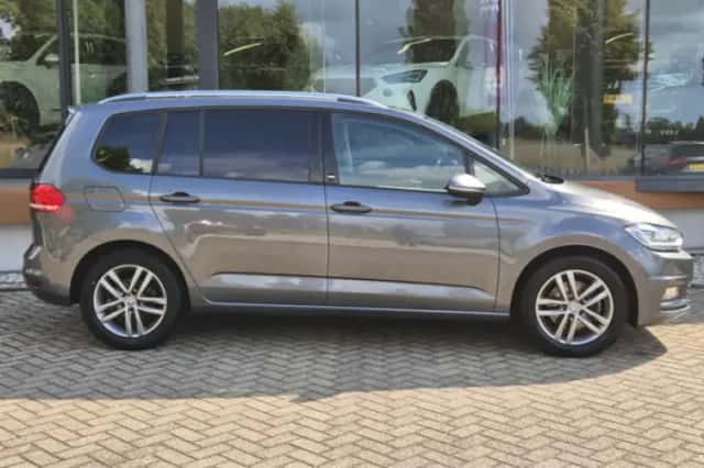 Volkswagen Touran (2018) thumbnail 2