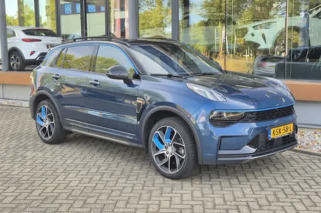 Lynk & Co 01 (2023) thumbnail 1