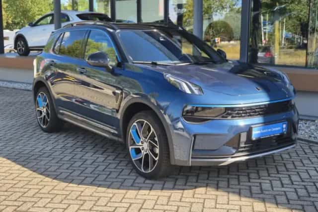 Lynk & Co 01 (2023) thumbnail 1