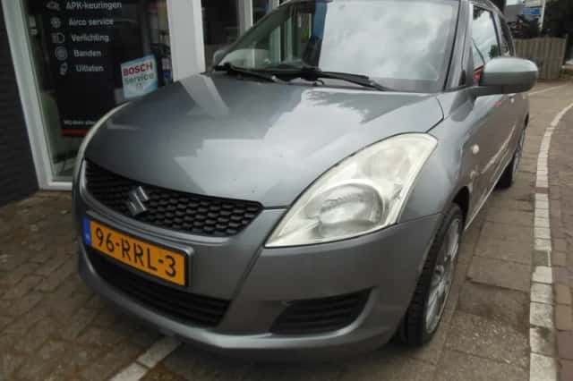 Suzuki Swift (2011) thumbnail 1