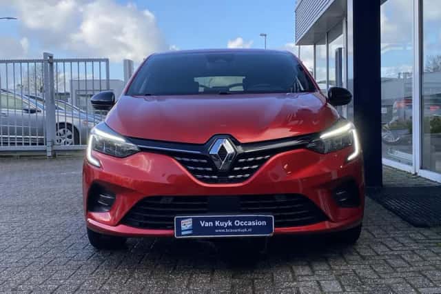 Renault Clio (2023) thumbnail 5