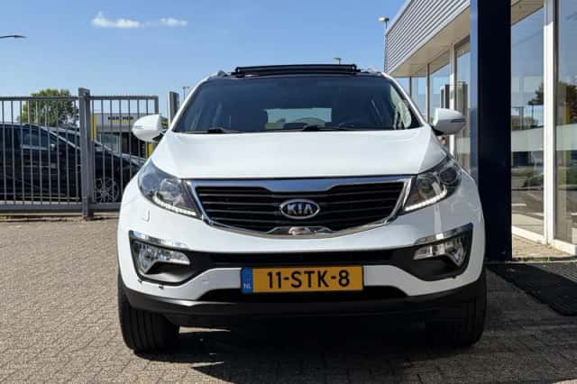Kia Sportage (2012) thumbnail 5