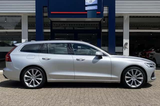 Volvo V60 (2020) thumbnail 4