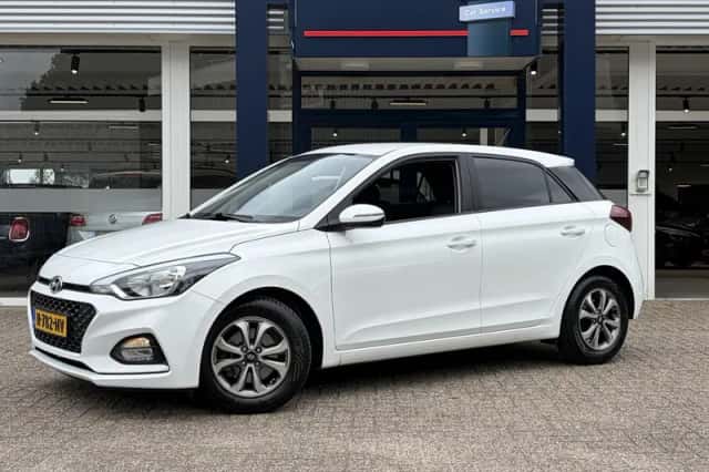 Hyundai i20 (2019) thumbnail 2