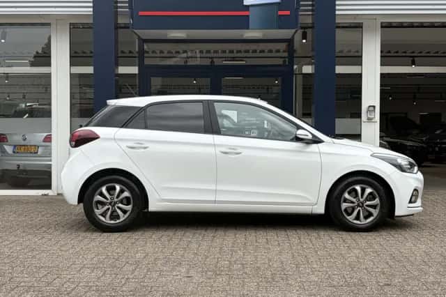 Hyundai i20 (2019) thumbnail 4