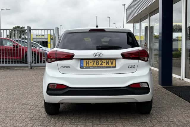 Hyundai i20 (2019) thumbnail 6