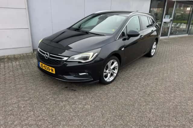 Opel Astra (2016) thumbnail 1