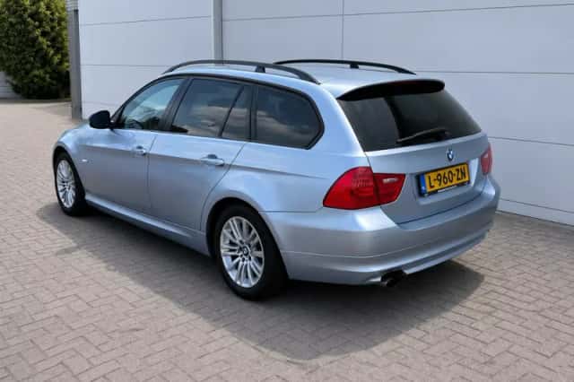 BMW 3-Serie (2009) thumbnail 3