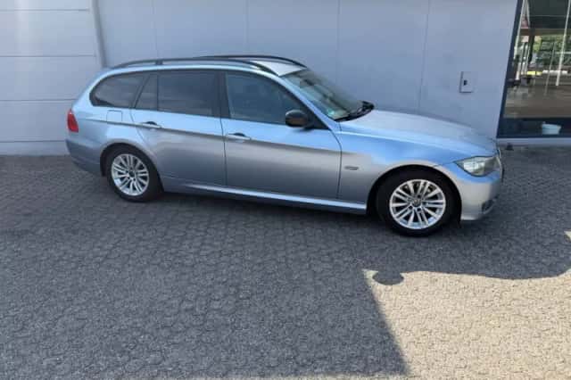 BMW 3-Serie (2009) thumbnail 6