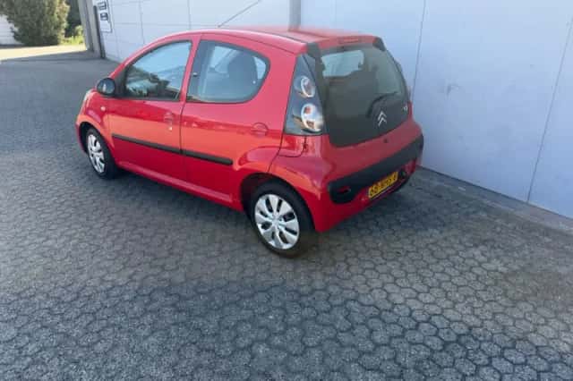 Citroën C1 (2010) thumbnail 3