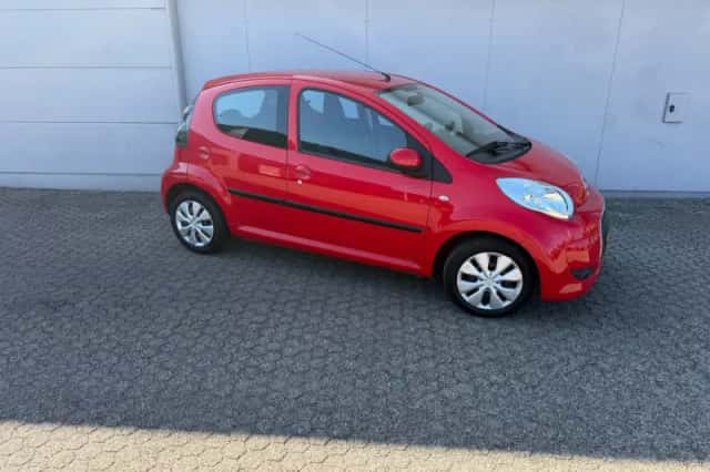 Citroën C1 (2010) thumbnail 6