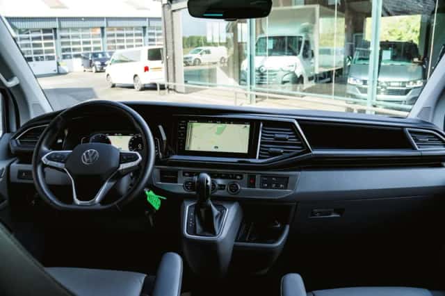 Volkswagen Transporter (2023) thumbnail 12