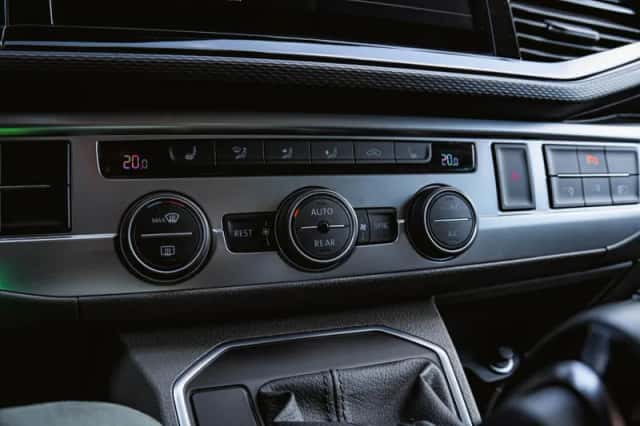 Volkswagen Transporter (2023) thumbnail 21