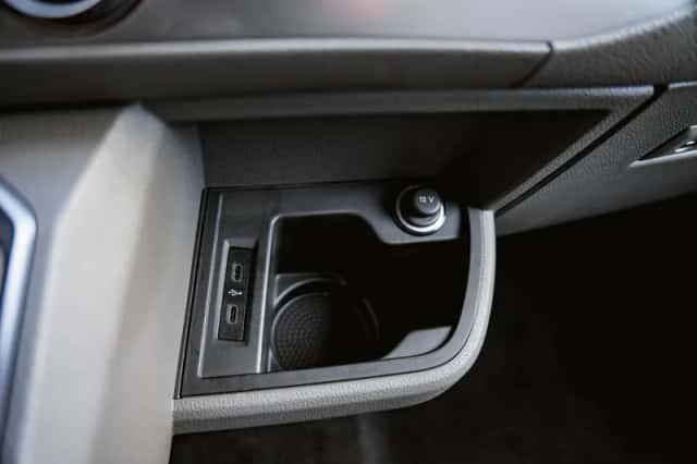 Volkswagen Transporter (2023) thumbnail 25