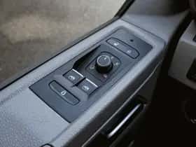 Volkswagen Transporter (2023) thumbnail 26