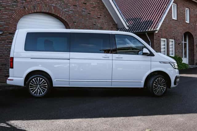 Volkswagen Transporter (2023) thumbnail 4