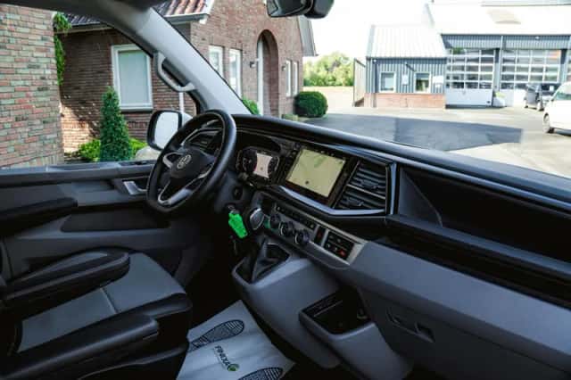 Volkswagen Transporter (2023) thumbnail 8