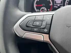 Volkswagen Caravelle (2023) thumbnail 13