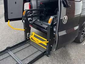 Volkswagen Caravelle (2023) thumbnail 32