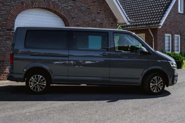 Volkswagen Transporter (2024) thumbnail 4