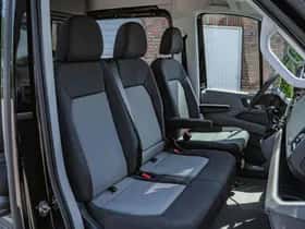 Volkswagen Crafter (2024) thumbnail 7