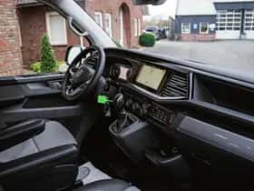 Volkswagen Caravelle (2023) thumbnail 12