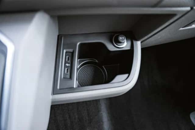Volkswagen Transporter (2024) thumbnail 22