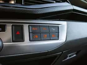 Volkswagen Caravelle (2023) thumbnail 21