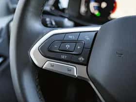 Volkswagen Caravelle (2023) thumbnail 25