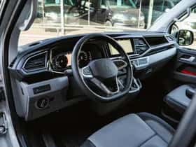 Volkswagen Caravelle (2023) thumbnail 29