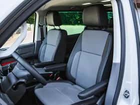 Volkswagen Caravelle (2023) thumbnail 30