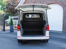 Volkswagen Caravelle (2023) thumbnail 33