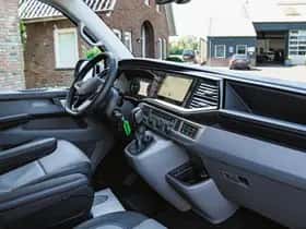 Volkswagen Caravelle (2023) thumbnail 9