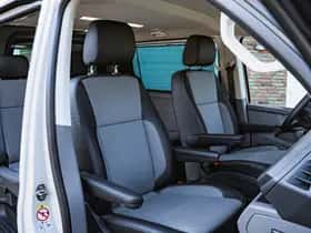 Volkswagen Caravelle (2023) thumbnail 10