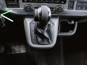 Volkswagen Caravelle (2023) thumbnail 28