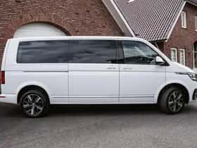 Volkswagen Caravelle (2023) thumbnail 4