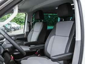Volkswagen Caravelle (2023) thumbnail 10