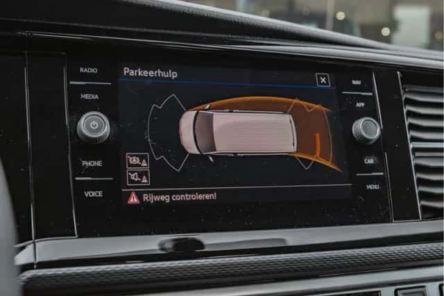 Volkswagen Transporter (2023) thumbnail 17
